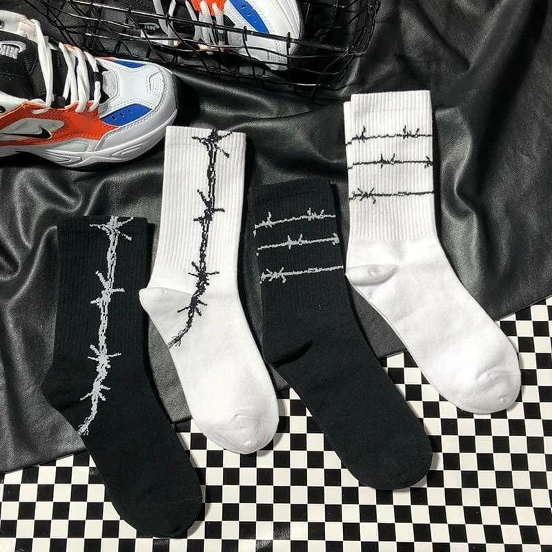Coupon π Streetgarm Barbed Wire 𧦠Socks NEW β€οΈ 9 Streetgarm Barbed Wire Socks NEW
