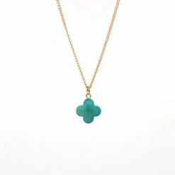 Streetgarm NEW Clover Necklace