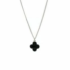 Cheap ๐ฏ Streetgarm NEW Clover Necklace ๐ 54 Streetgarm NEW Clover Necklace
