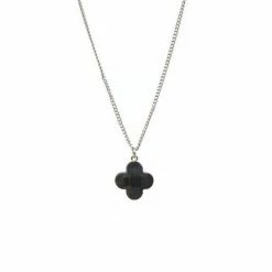 Cheap ๐ฏ Streetgarm NEW Clover Necklace ๐ 58 Streetgarm NEW Clover Necklace