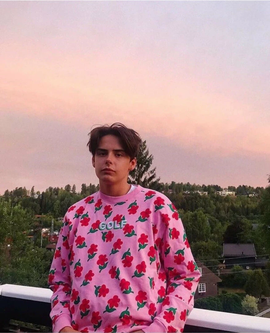 Best Pirce ⭐ Streetgarm Golf Find Some Time Sweatshirt ✔️ 5 Streetgarm Golf Find Some Time Sweatshirt