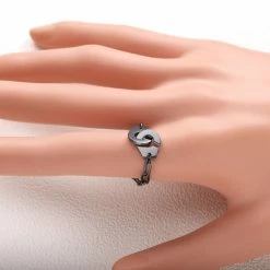 Streetgarm NEW Handcuff Ring