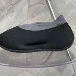 Flash Sale 😍 Streetgarm Kanye West Knit Runner NEW 😍 22 Streetgarm Kanye West Knit Runner NEW