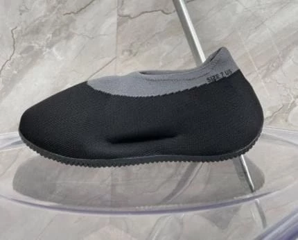 Flash Sale 😍 Streetgarm Kanye West Knit Runner NEW 😍 11 Streetgarm Kanye West Knit Runner NEW