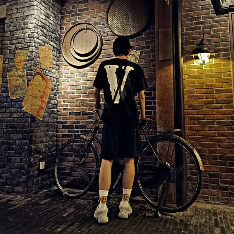 Best Sale 💯 Streetgarm NEW Vlone No Smoking T-Shirt 👍 9 Streetgarm NEW Vlone No Smoking T-Shirt