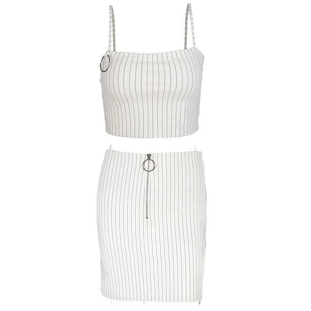 Wholesale ๐คฉ Streetgarm White Pin Stripe Crop Top NEW ๐งจ 4 Streetgarm White Pin Stripe Crop Top NEW